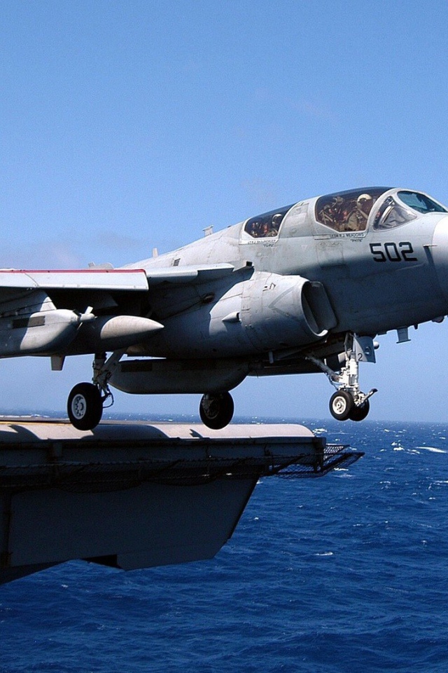 Истребитель оторвал колеса от авианосца