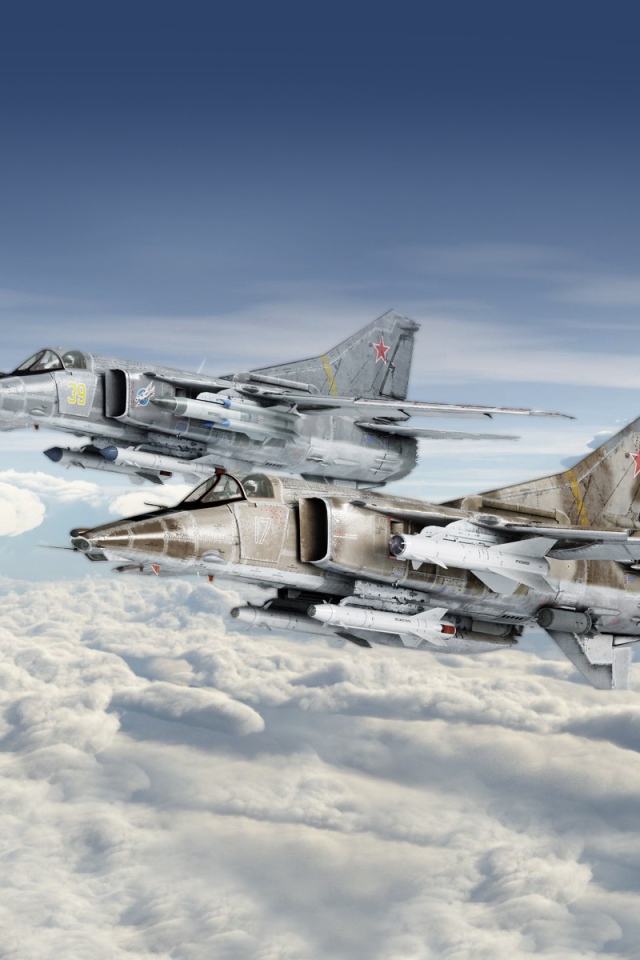 Истребители Mikoyan MiG-27 над облаками