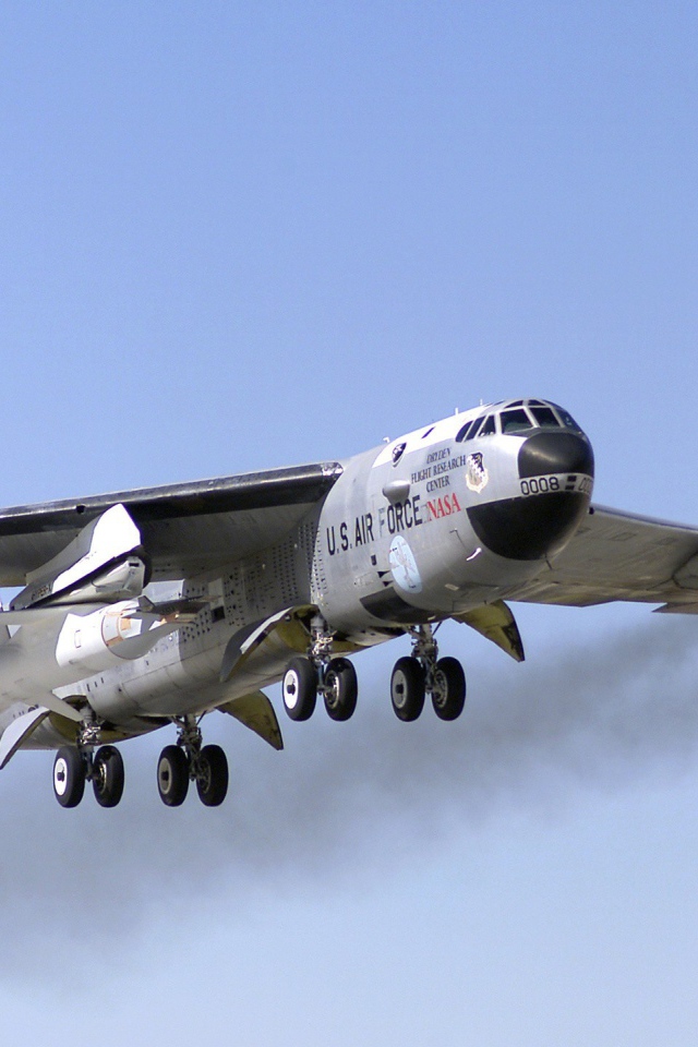 Высотный самолет Boeing B-52 Stratofortress