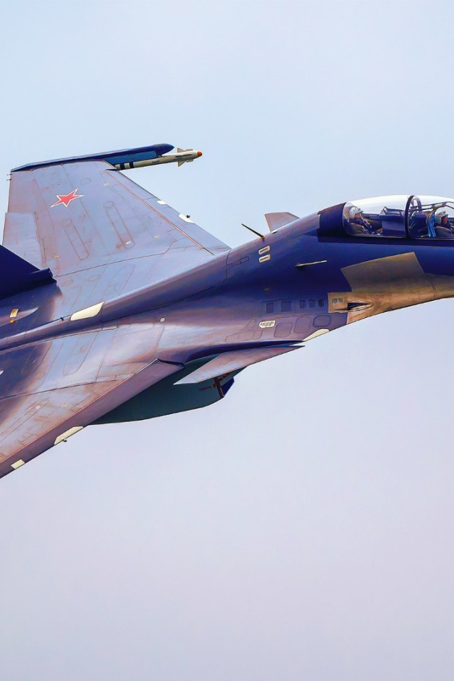 Военный самолет Су-30СМ