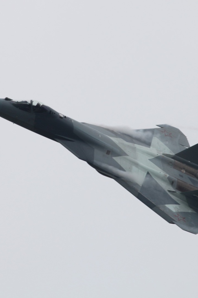 Военный самолет Т-50