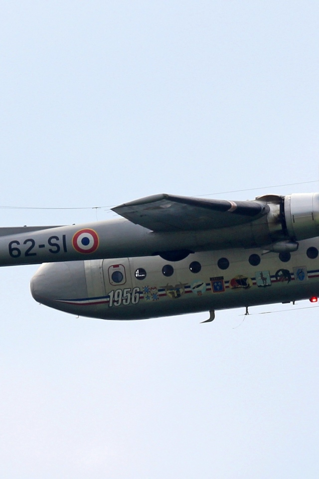 Пассажирский самолет 1950-х годов