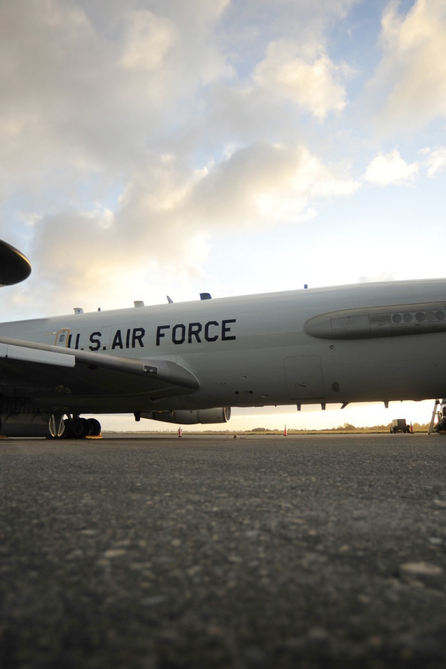 Самолет разведчик Boeing E-3 Sentry