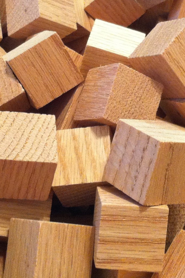 Россыпь деревянных кубиков