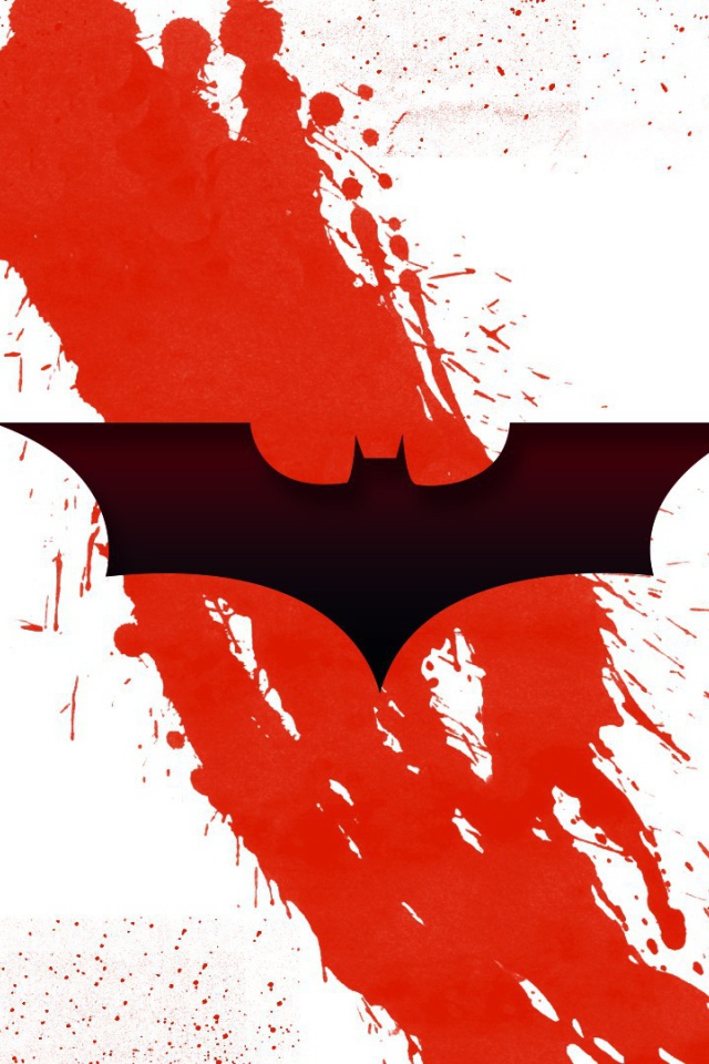 Черная летучая мышь на фоне крови