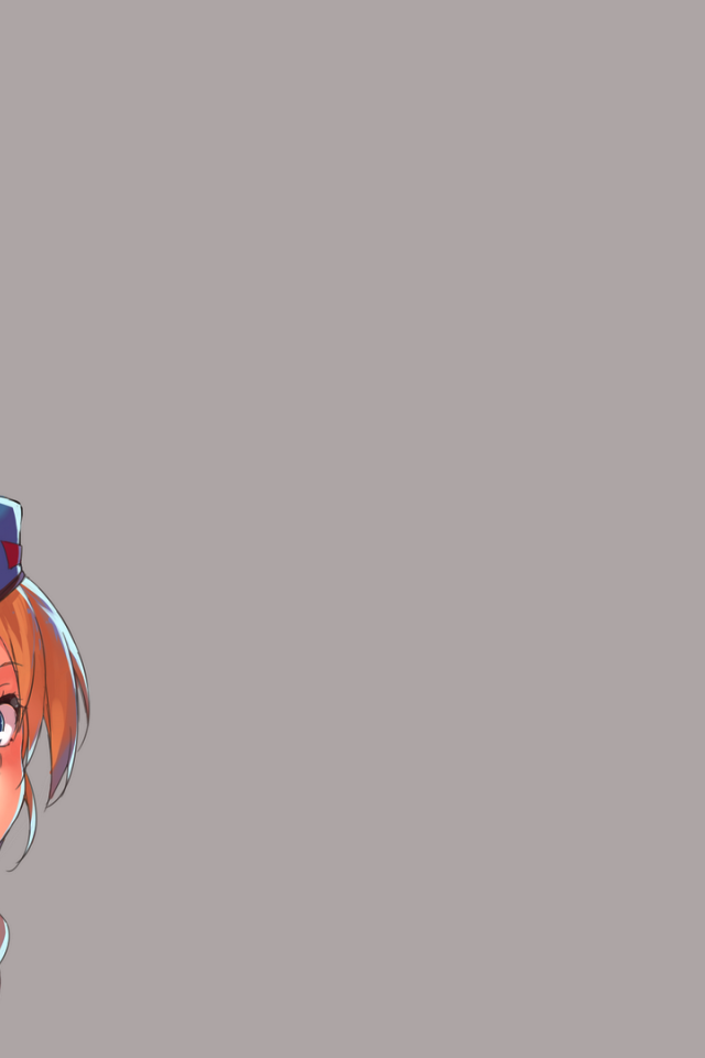 Девушка в военной форме, серый фон