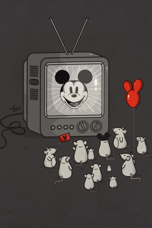 Мышки смотрят мультфильм с Микки-Маусом