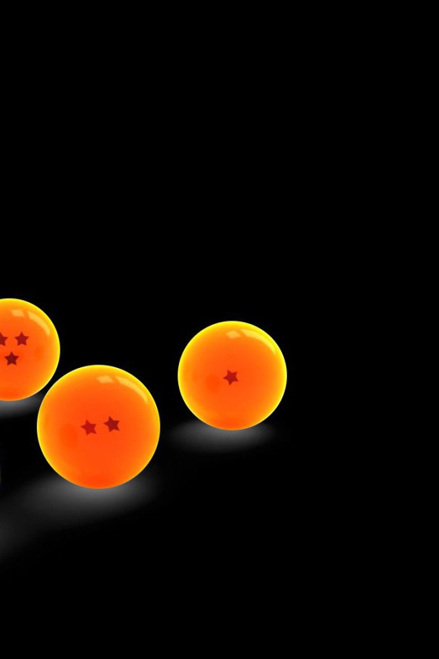 Оранжевые шары на черном фоне