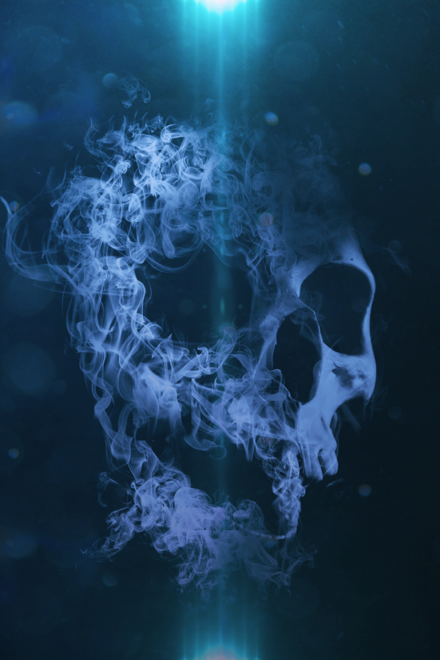 Череп из дыма, синий фон