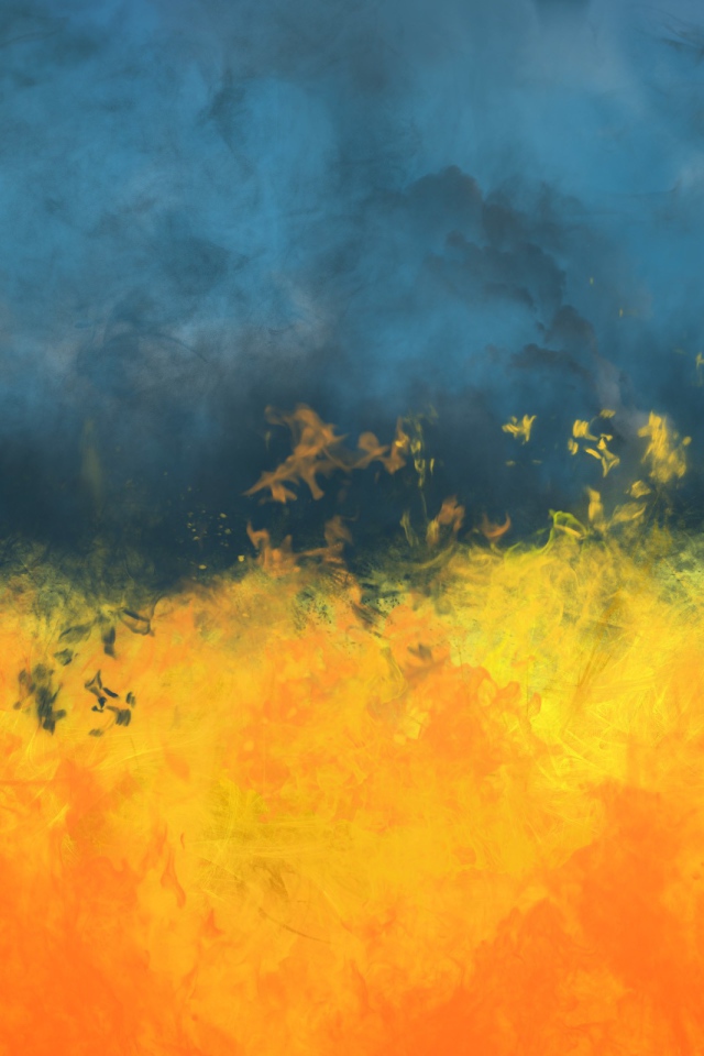 Желтое пламя и синий дым