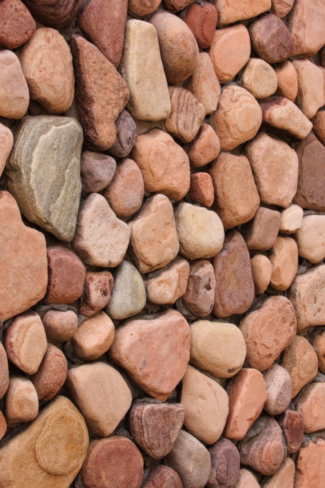 Стена их гладких камней