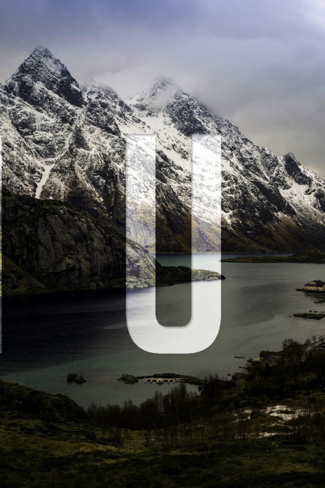 Надпись ХУФ на фоне гор и реки