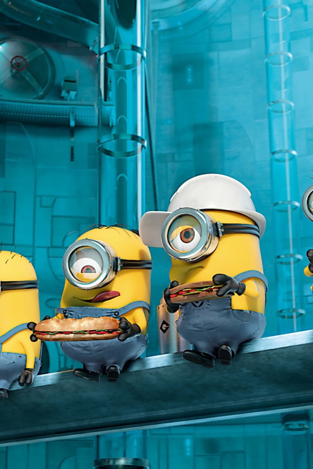 Миньоны обедают на стройке