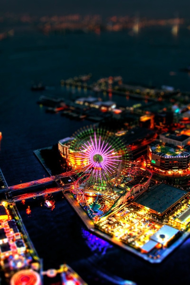 Парк развлечений среди воды в Японии