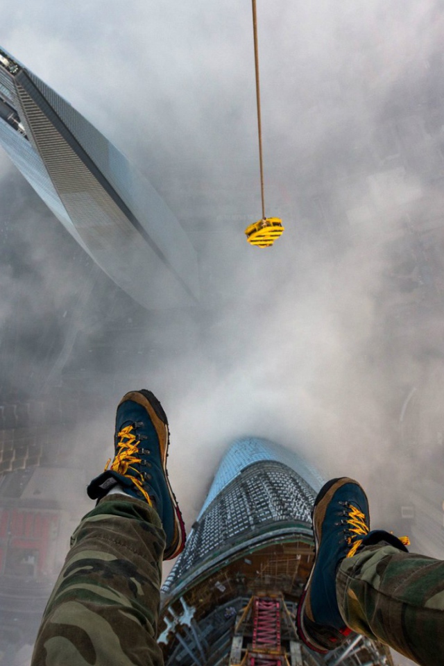 На вершине Шанхайской башни