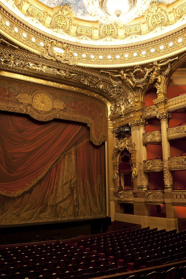 Зал городской оперы