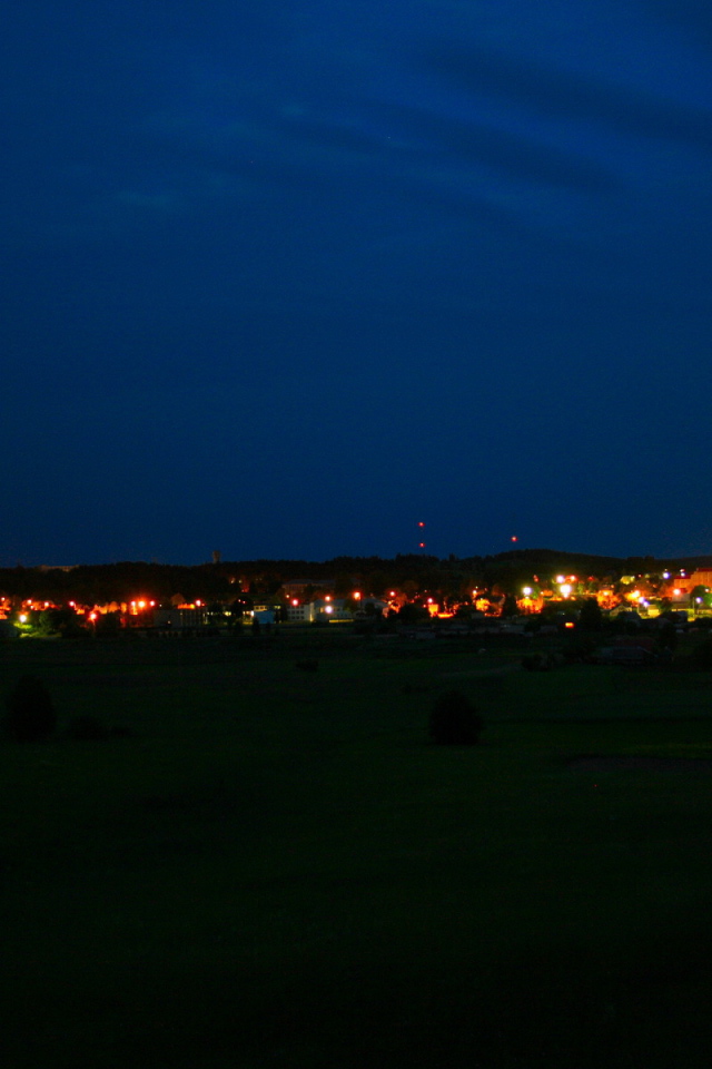 Свет города в темноте