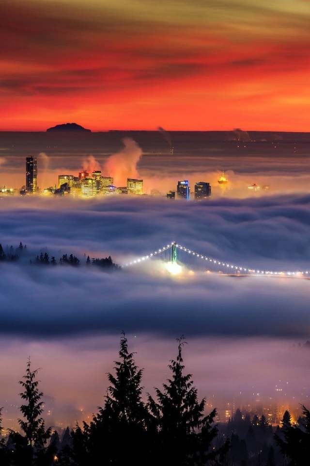 Облако накрыло зимний Ванкувер