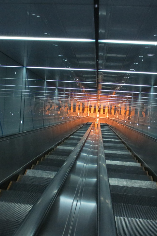 Эскалатор в торговом центре