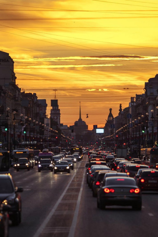 Вечерняя улица в Санкт Петербурге