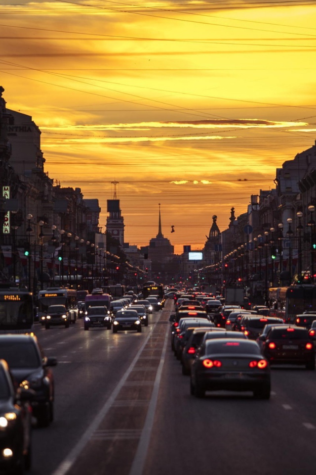 Вечерние пробки на улицах города