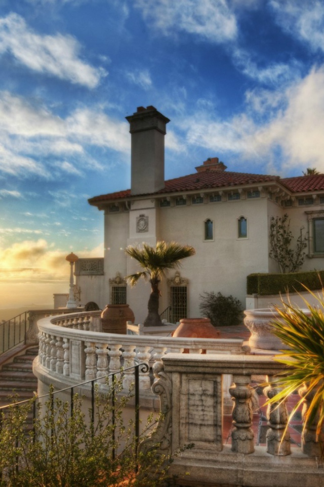 Замок Херста в Лос Анджелесе