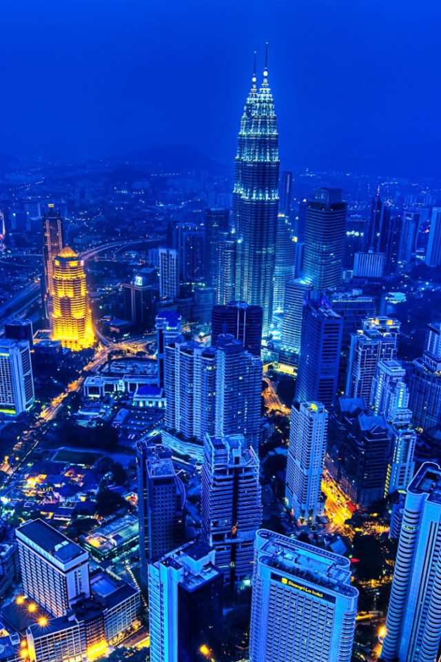 Куала-Лумпур в синей дымке, Малайзия