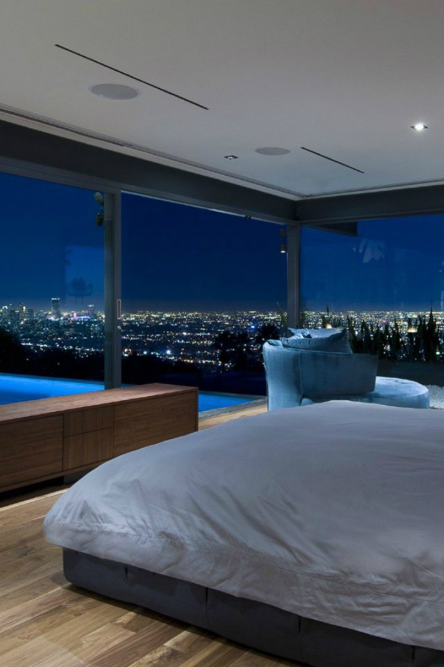 Роскошный особняк в Голливуде