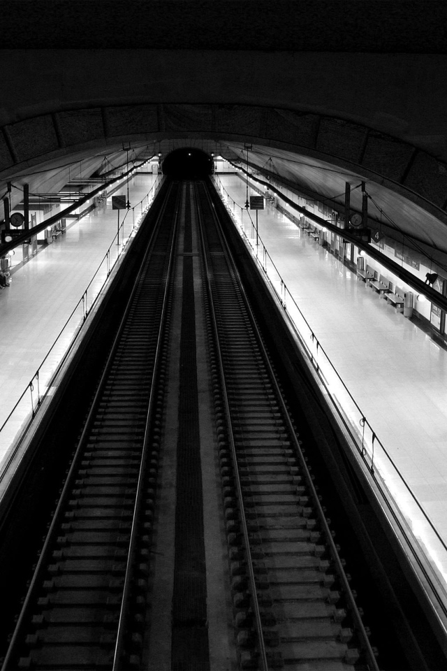 Фото платформы метро сверху