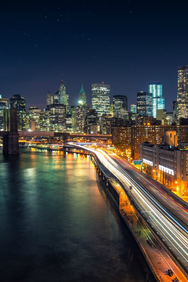 Набережная в ночном Нью-Йорке