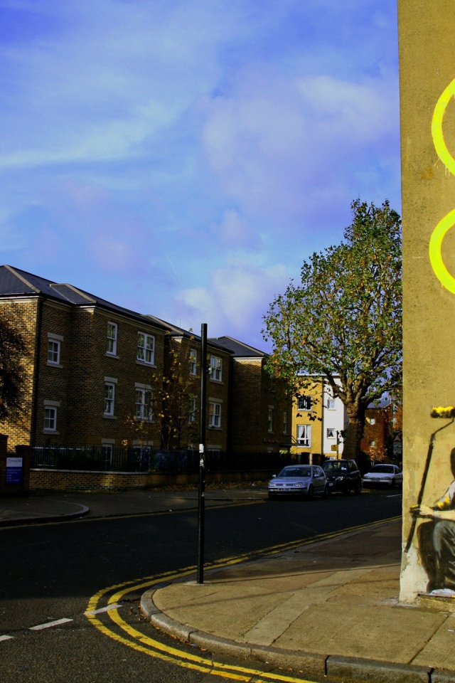 Дорожная разметка на стене