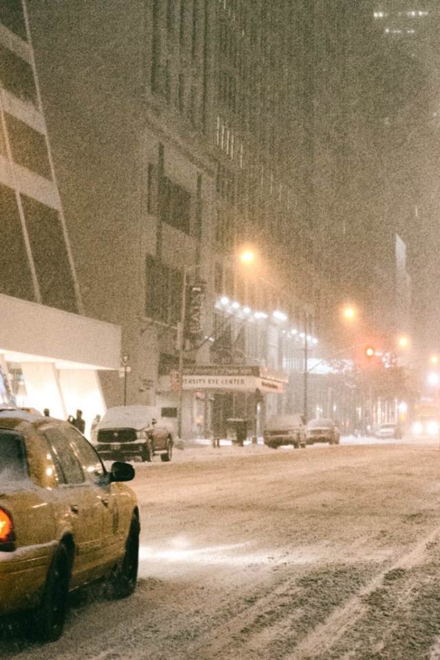 Густой снег в Нью-Йорке