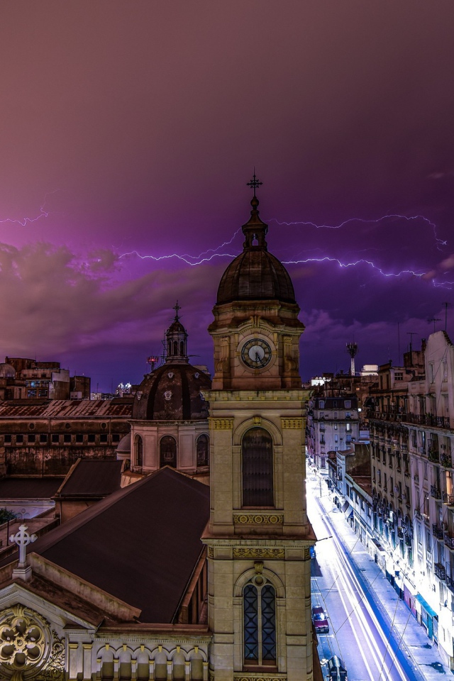 Ночной храм в Буэнос-Айресе