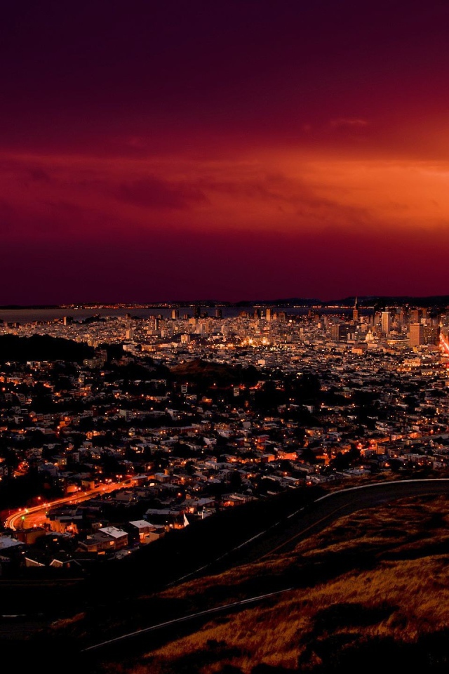 Большой ночной город в Аргентине