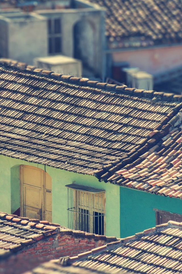 Черепичные крыши частных домов