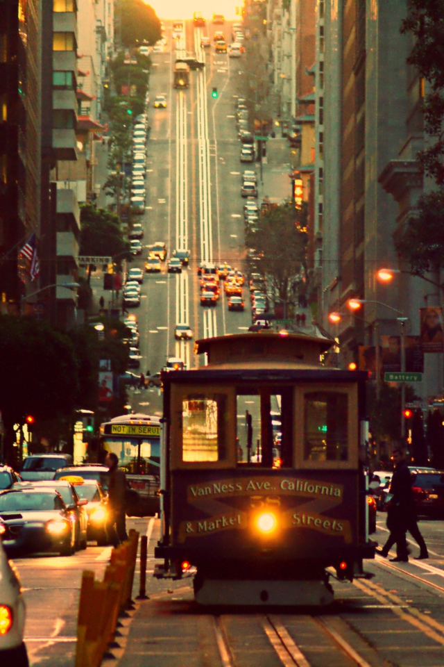 Трамвай на улице в Сан-Франциско
