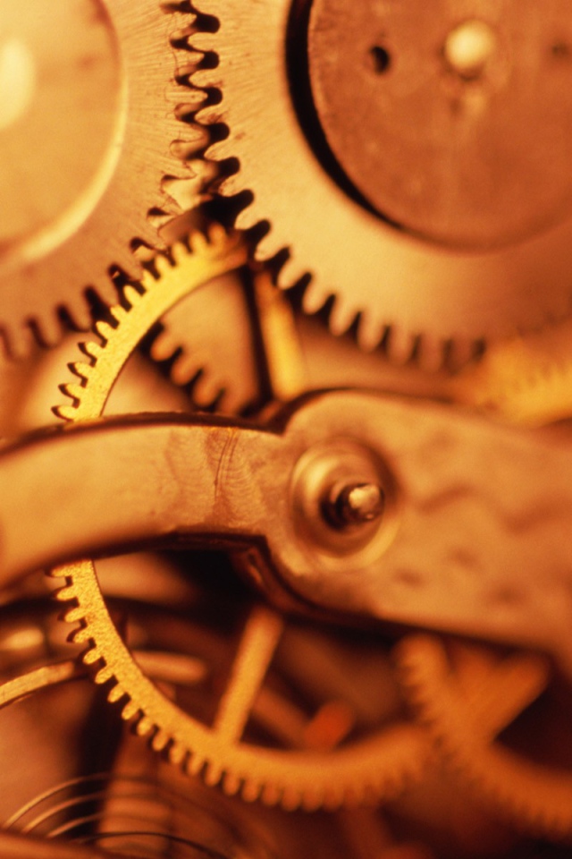 Медные шестеренки в механизме