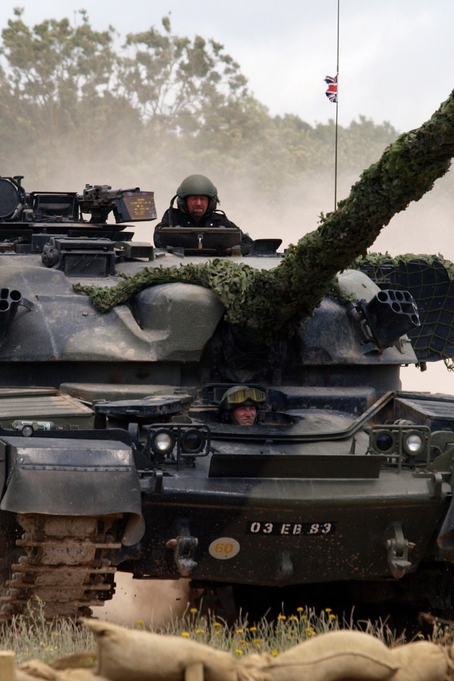 Британские танкисты на учениях