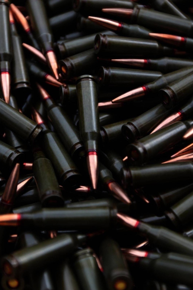 Медные пули в черных патронах