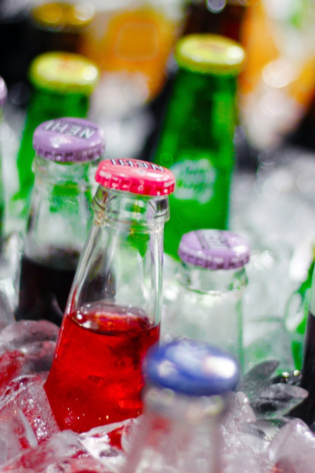 Крышки бутылок пива и коктейлей