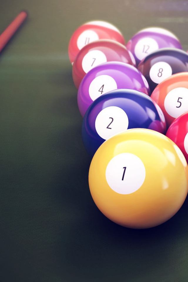 Кий и бильярдные шары