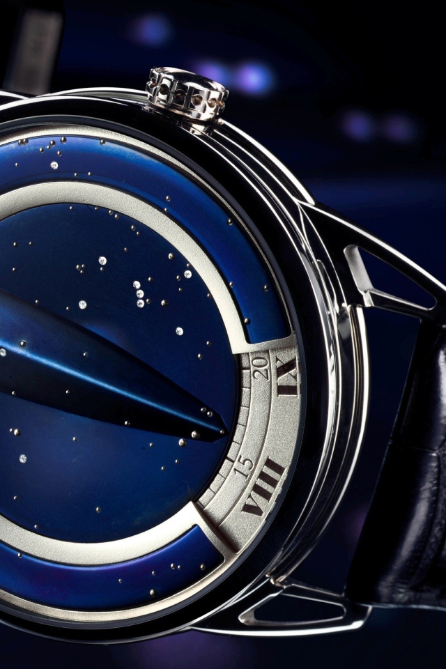 Дизайнерские часы с необычным циферблатом