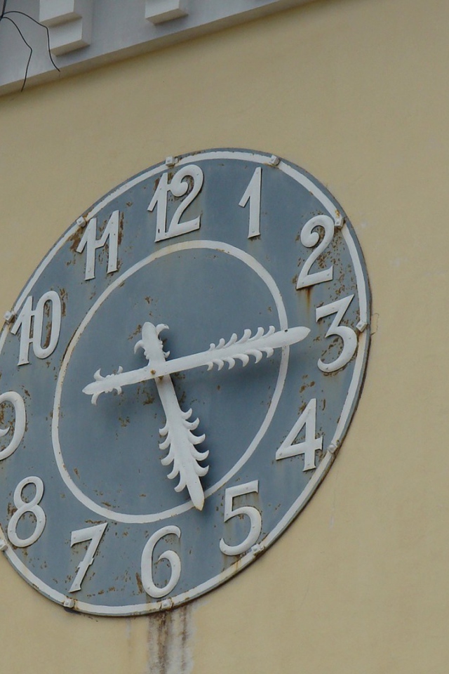 Циферблат уличных часов