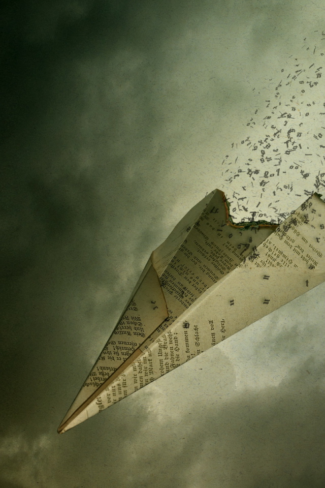 Падающий бумажный самолет