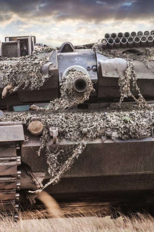 Немецкий танк Leopard 2A6M