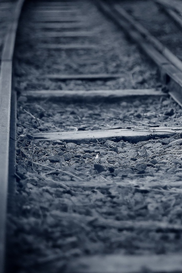 Серое фото железной дороги