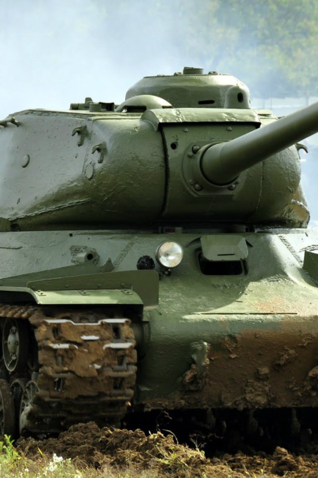 Тяжелый танк ИС-2 времен ВОВ