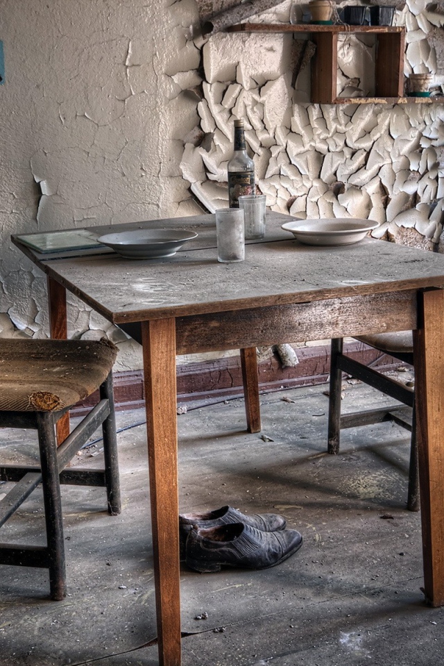 Кухня в заброшенном доме