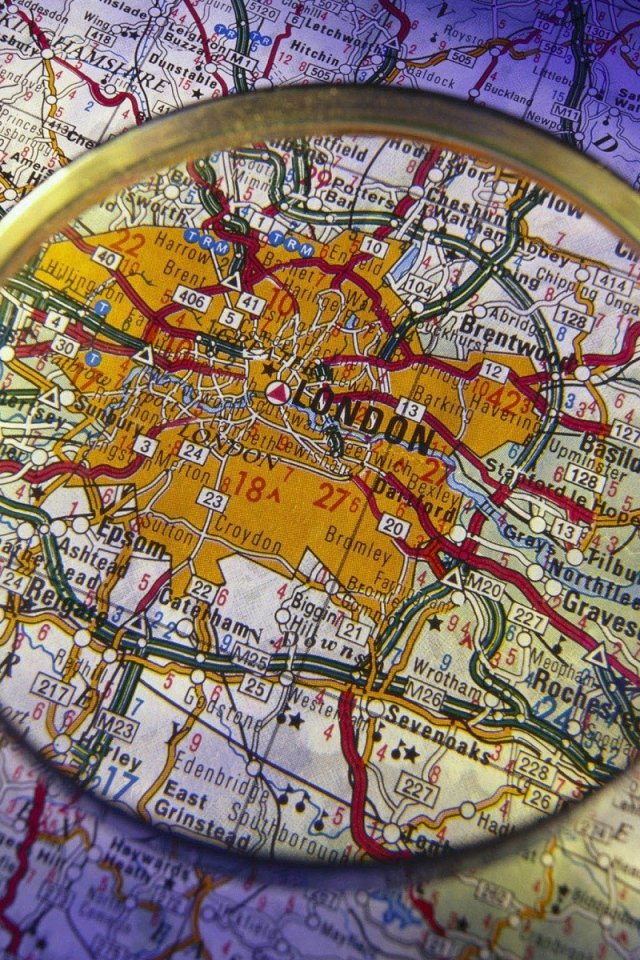 Лупа на карте Лондона