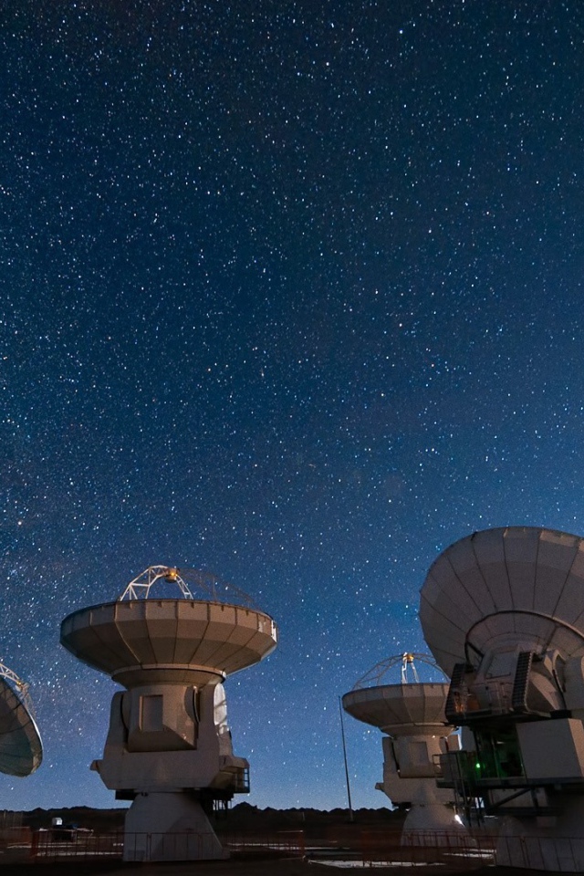 Радиотелескопы изучают небо